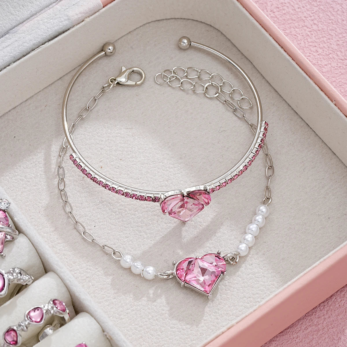 14 Stück rosa Kristall-Herzanhänger, Halsketten, Ohrringe, Ringe und Armbänder für deine Barbie-Mode ✨